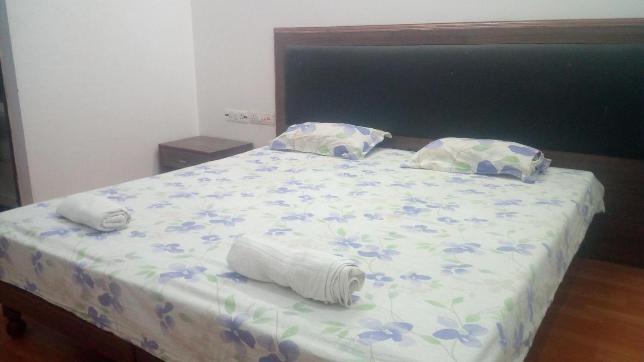 Ishan Paying Guest House Варанаси Экстерьер фото