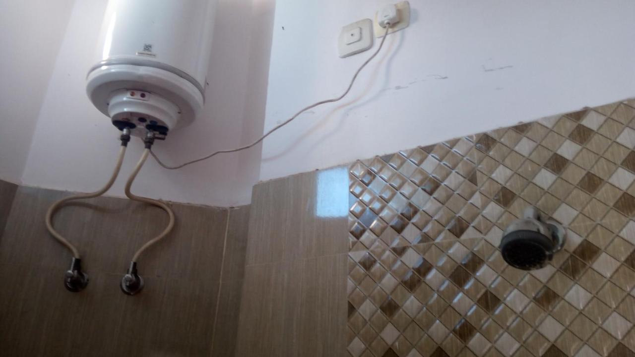 Ishan Paying Guest House Варанаси Экстерьер фото