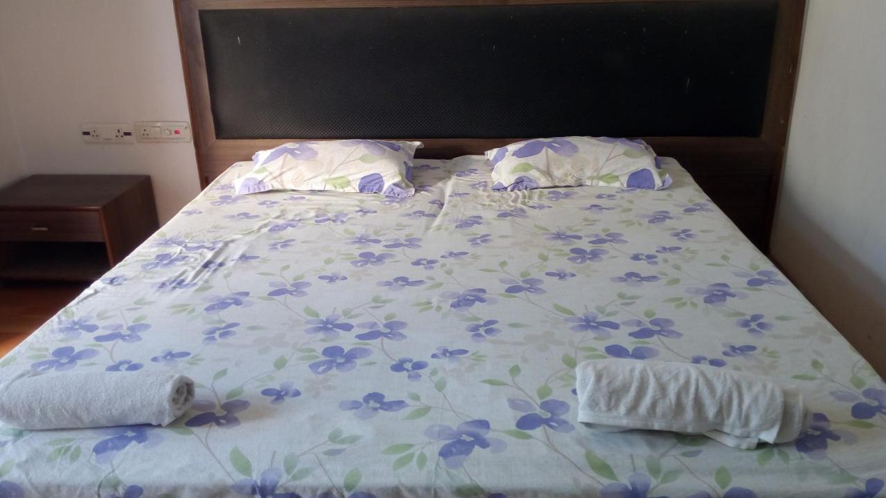 Ishan Paying Guest House Варанаси Экстерьер фото